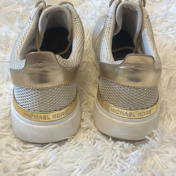 MK GOLD WOMENS TENNIS SHOES - Picture 3 of 5